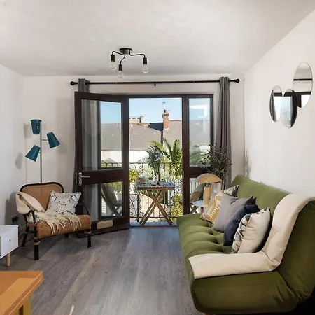 Apartment Quiet Family-friendly 250 Metres From Beach And Town