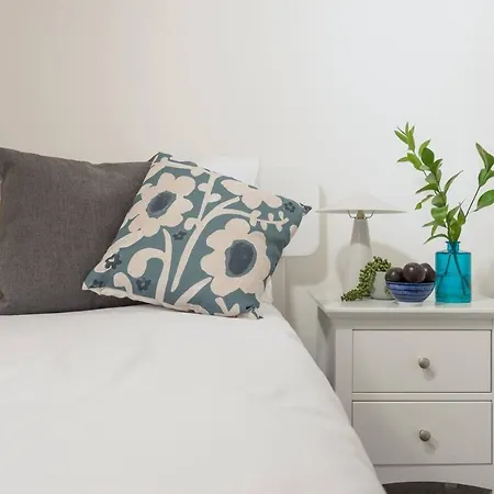 Quiet Family-friendly 250 Metres From Beach And Town